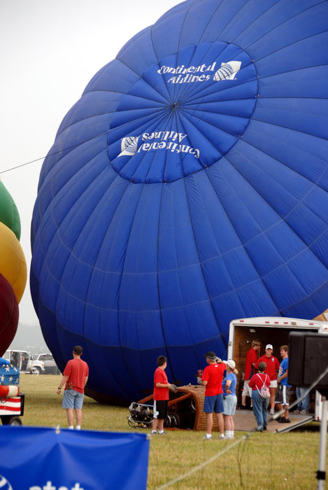 Quickcheck Balloon Festival, hot air balloon, people