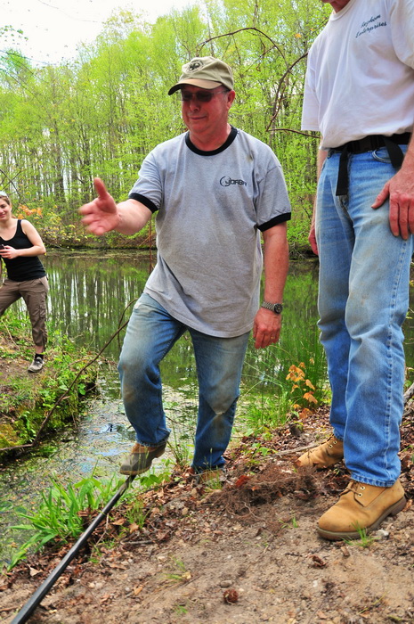 water, pond, Mick, standing, tool, dirt, leverage